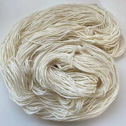 DK Reinforced Merino Wool - 85% merino wool/15% nylon sw, 200 m