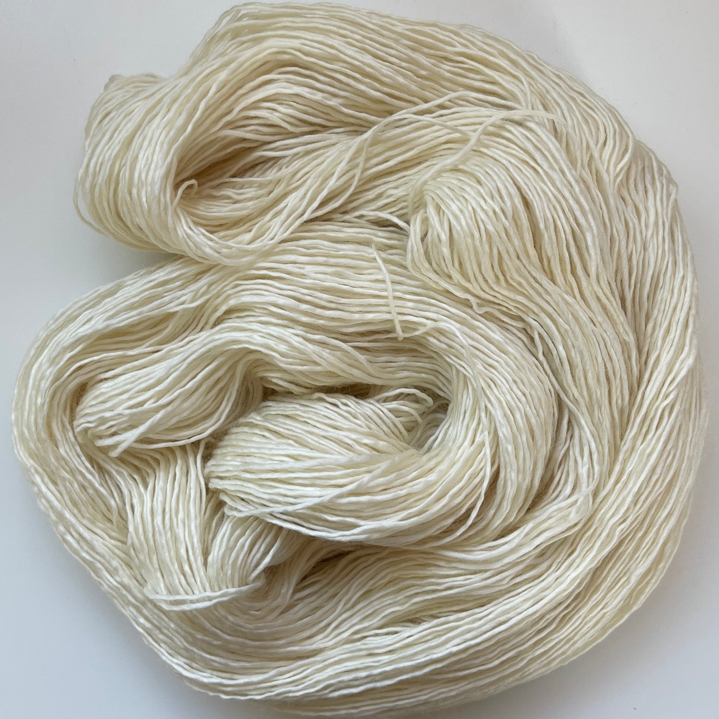 Merino Singles - 100% merino wool sw, 365 m (400 yds)